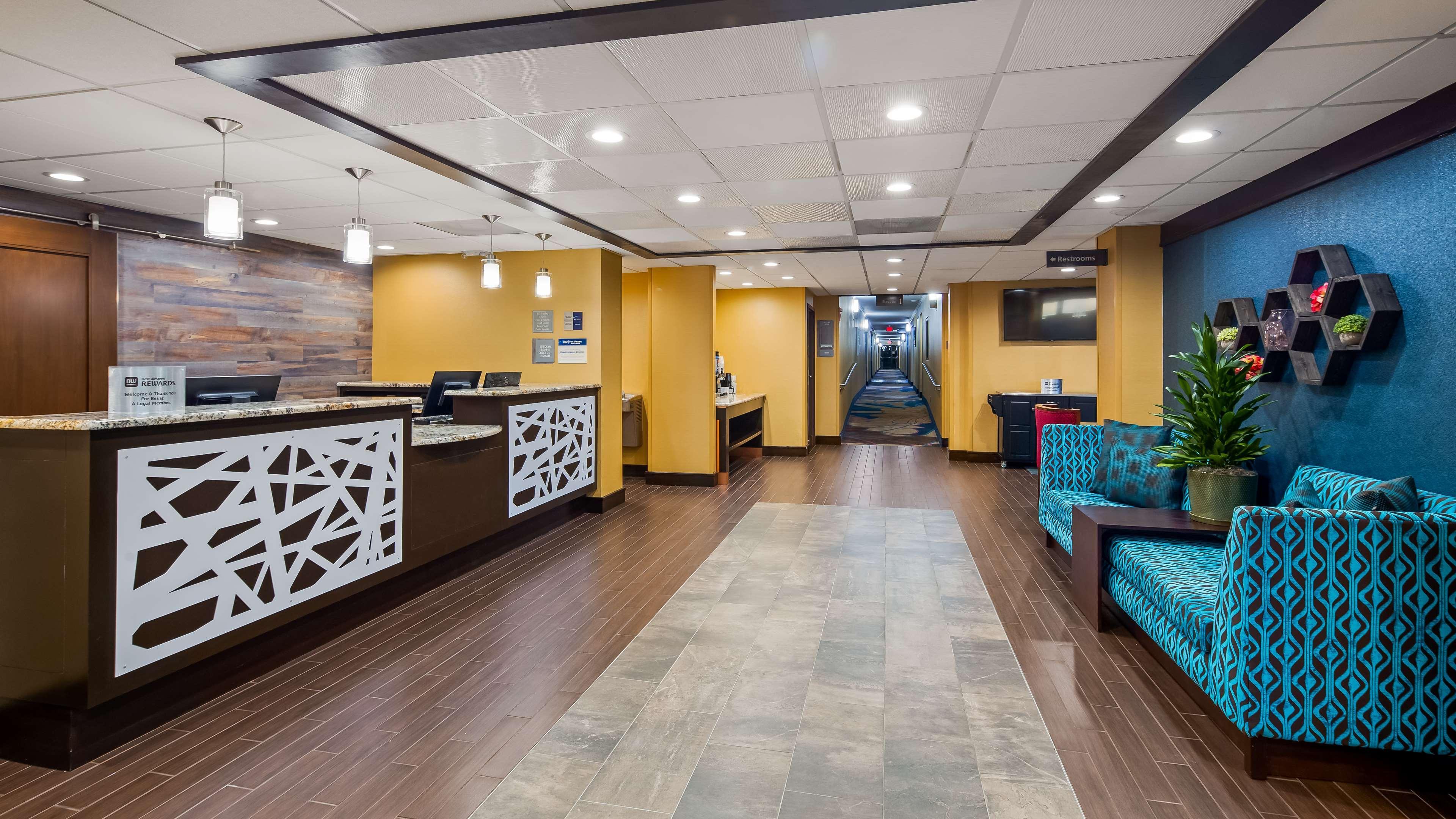 Best Western Plus Lake Jackson Inn & Suites Экстерьер фото