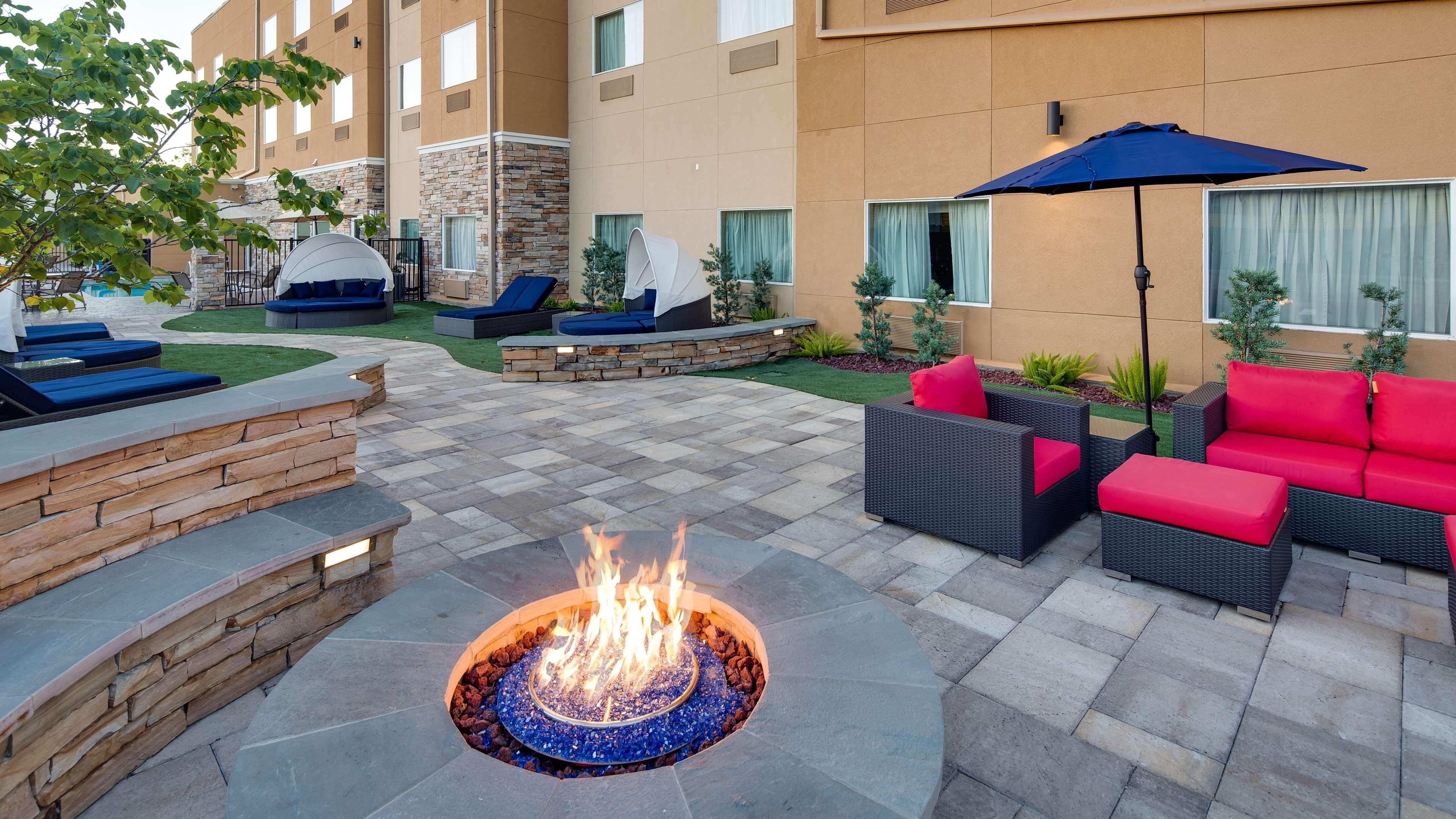 Best Western Plus Lake Jackson Inn & Suites Экстерьер фото