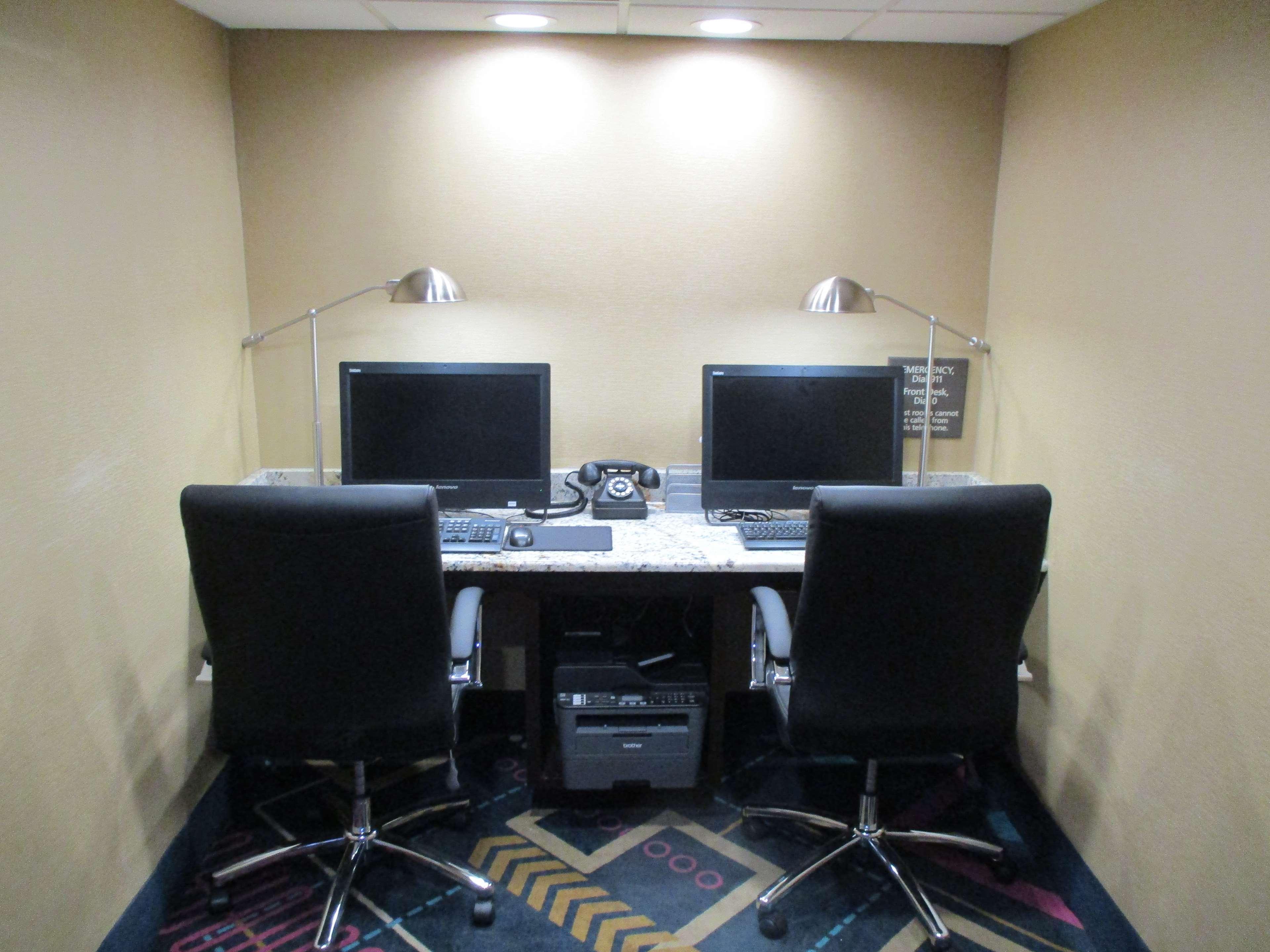 Best Western Plus Lake Jackson Inn & Suites Экстерьер фото