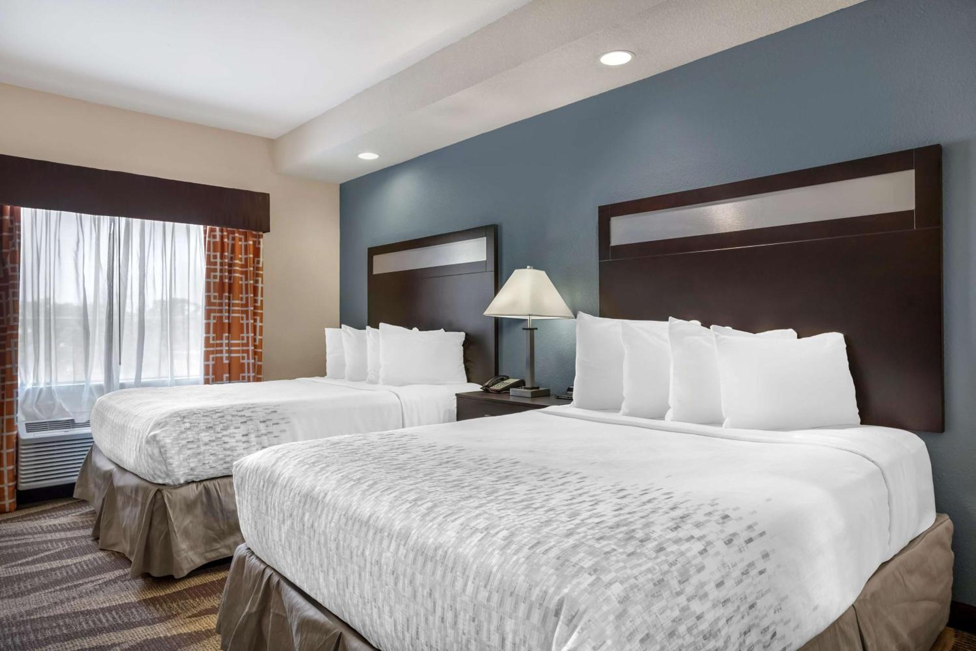 Best Western Plus Lake Jackson Inn & Suites Экстерьер фото