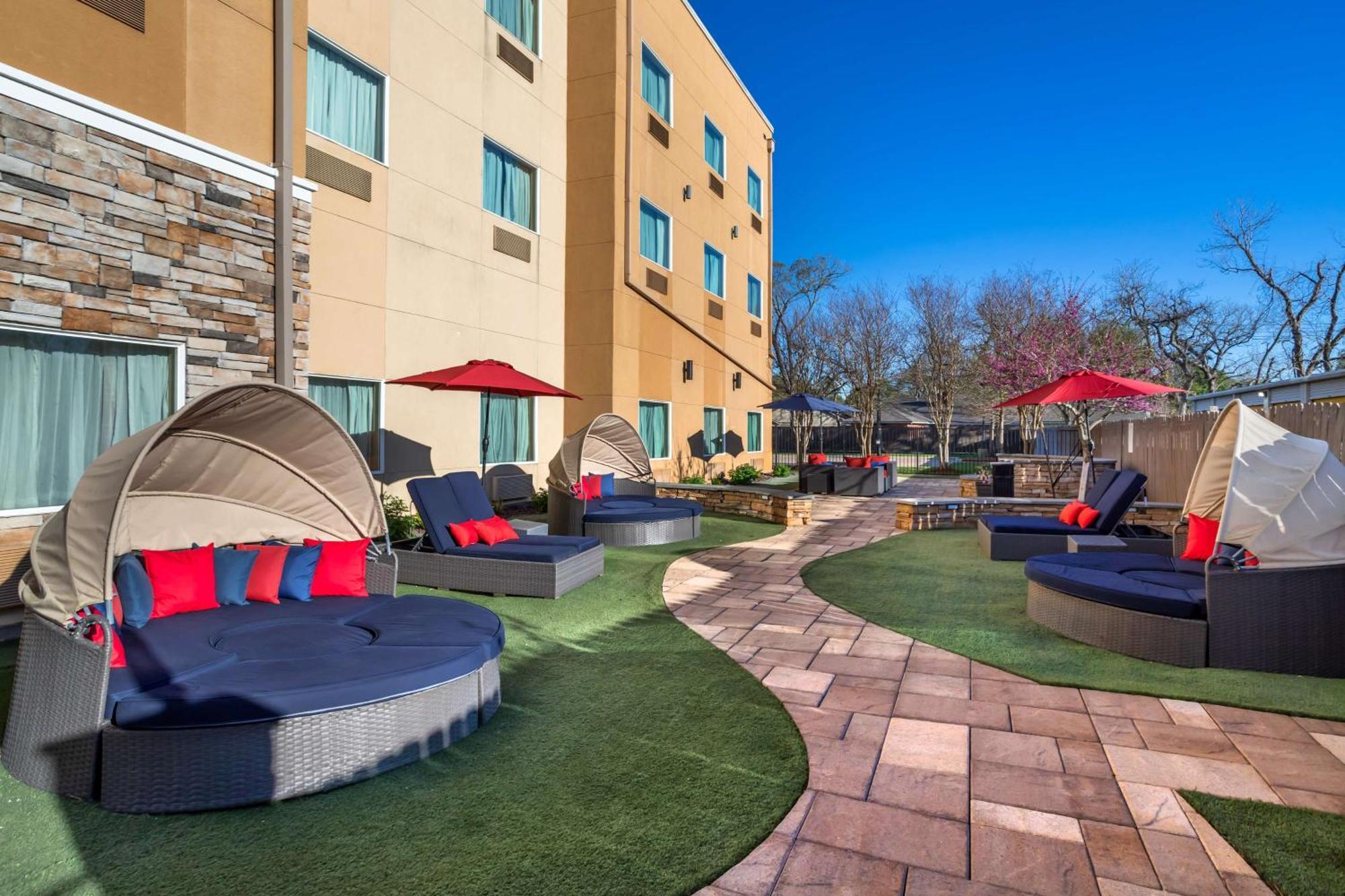 Best Western Plus Lake Jackson Inn & Suites Экстерьер фото
