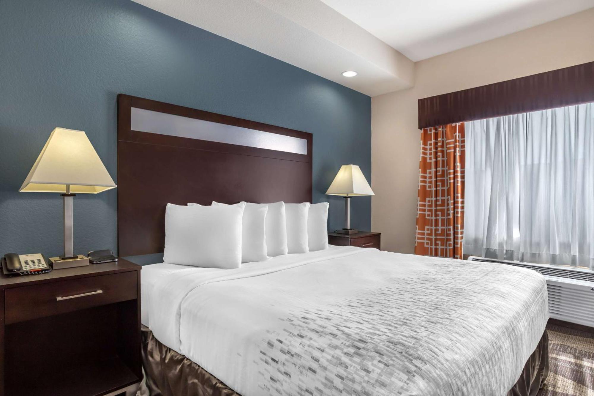 Best Western Plus Lake Jackson Inn & Suites Экстерьер фото